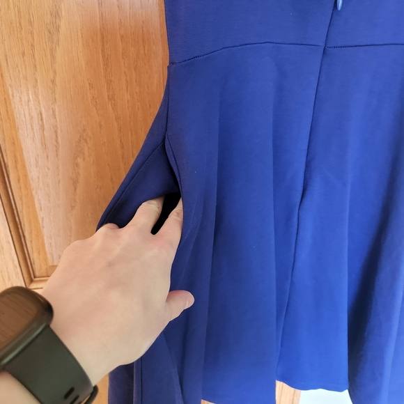 Lulu's Dress - Picture 6 of 10